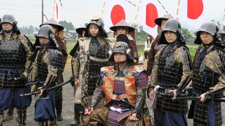 知人の応援に駆け付ける