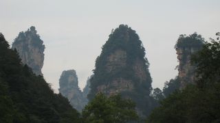 公園の外から見ただけの武陵源（世界遺産）（苦笑）