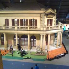 東京の西洋風建物が展示され、文明開化の様子が再現されています