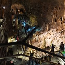 玉泉洞。外国人観光客の方が多かった。