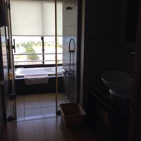 広々とした洗面所