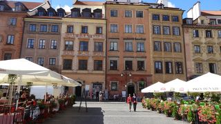 おとぎの世界のような街並み