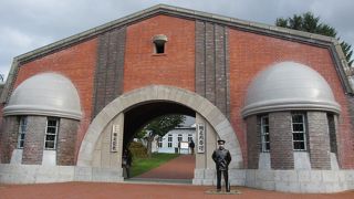 監獄食堂にも行きました