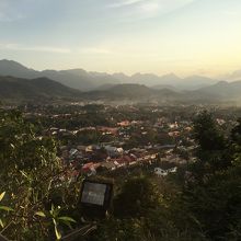 町を一望できる