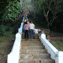 入口付近の階段