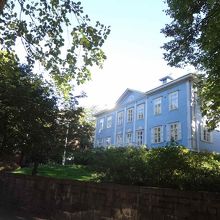 帰り道の某大使館