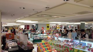 お惣菜ならスイーツまで！デパ地下が充実！