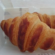 クロワッサン　190円