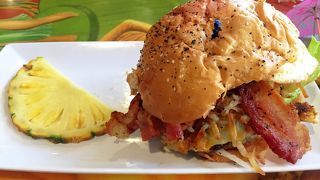 ハワイの定番バーガー！