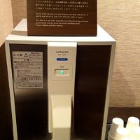 脱衣所に冷たい支笏湖の名水