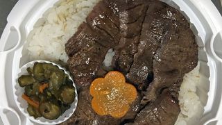 東京駅の駅弁屋祭で、仙台の牛たん弁当を購入しました。