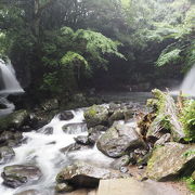 縁結びの滝として親しまれている『夫婦滝』