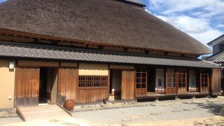 昔ながらの武家屋敷です