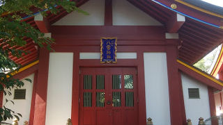 八雲神社が並んでいます