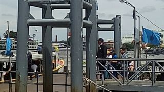 ワットアルン最寄