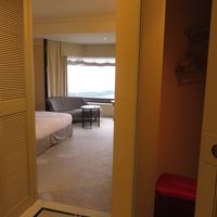 廊下を入って右側にクローゼットルームがありました