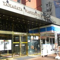 ホテル1階にはコンビニがあります