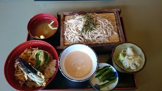 くるみダレのそばが格安！