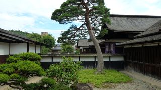 高山の象徴的な場所