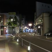 ロープウェイ駅につづく道