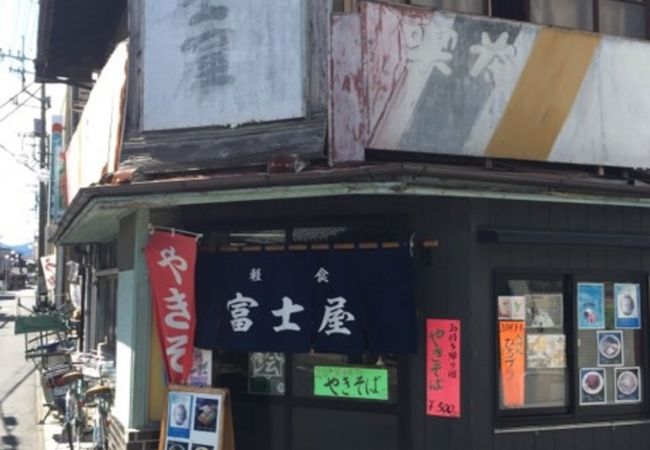 世界遺産級の年季の入った外観