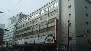 市内観光に便利なバスターミナル。