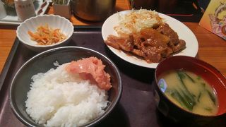 少し空いてました。