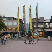 中央は歩行者天国