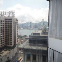 対岸が見えます。