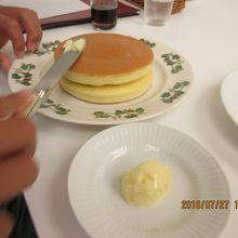 ホットケーキ　５２０円