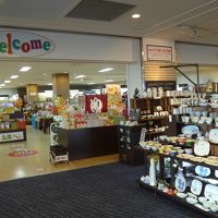 １階フロント横のお土産品販売所