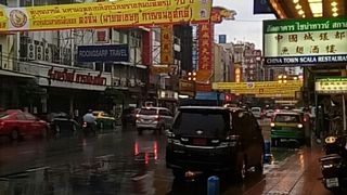 チャイナタウンを走る