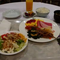 私が持って来た朝食です。