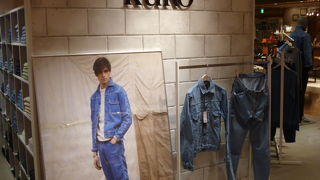 ルクアイーレ 8F のメンズファション専門店