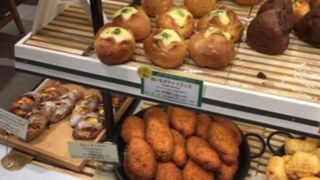 池袋西口地下のパン屋