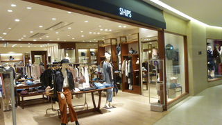 JR大阪駅直結のグランフロントに、日本を代表するセレクトショップの一つが入っています。