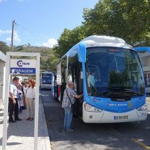 リスボンから到着したバス。