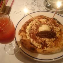 特典で頂いたティラミスPIZZA