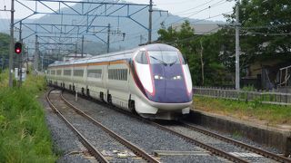 かつての奥羽本線を行く