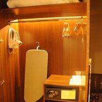 アイロン、アイロン台、セキュリティーＢＯＸ。