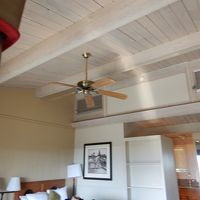 天井も高くて開放感があります。