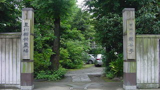 緑の多いお寺さんです