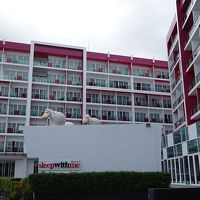 パトンのメイン通り200PEE通りにほぼ面している