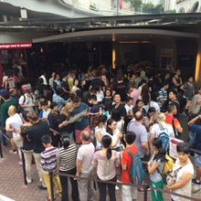 １０時くらいの駅入口