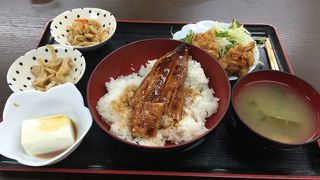 定食や おかだ