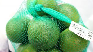 かぼすを買いました。