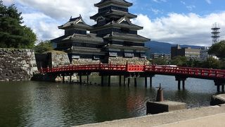 戦国時代にして木造6階建の鴉城