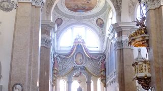 だまし絵の窓がありました！