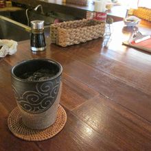 泡盛をいただきます。泡盛のグラスも良いです。