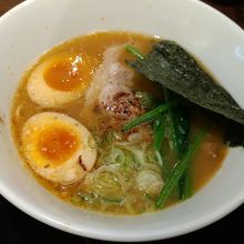 煮玉子しょうゆ　780円